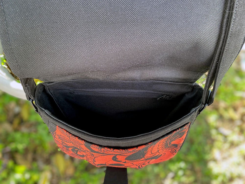 Black Widow Sandra Saddle Bag - Crossbody - Pearl Moon Creations