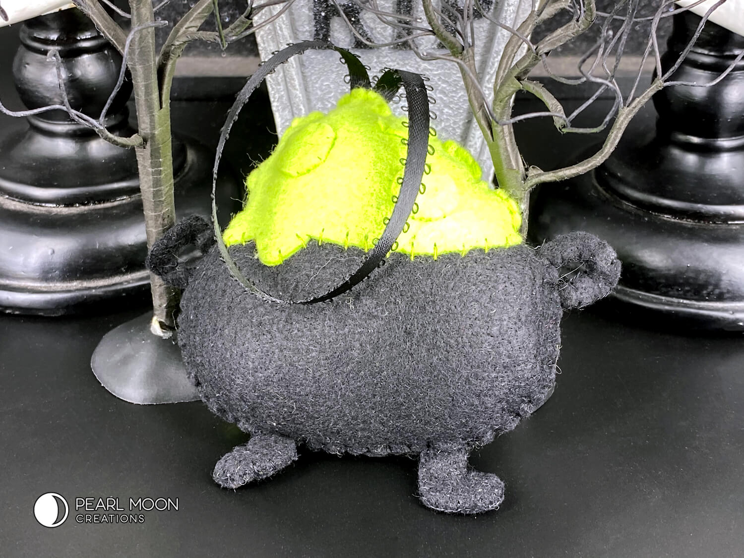Felt Cauldron Ornament - Pearl Moon Creations