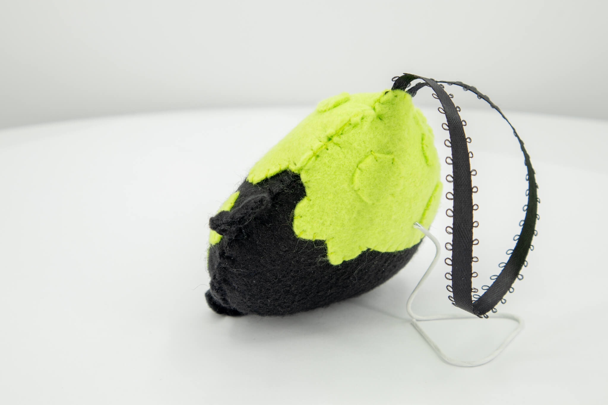 Felt Cauldron Ornament - Pearl Moon Creations