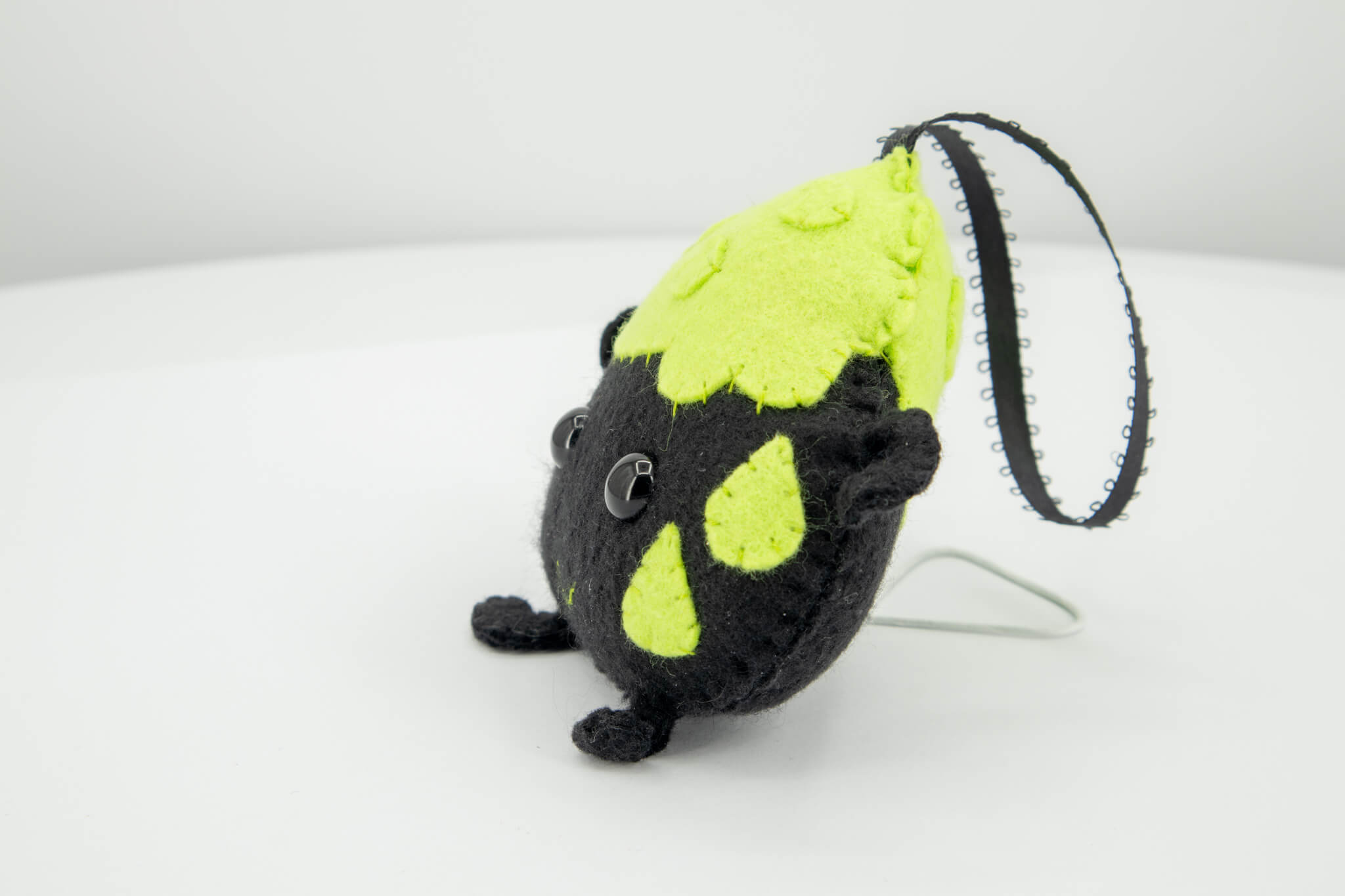Felt Cauldron Ornament - Pearl Moon Creations