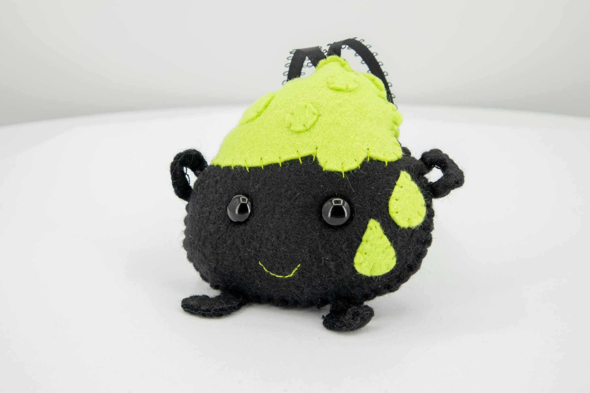 Felt Cauldron Ornament - Pearl Moon Creations