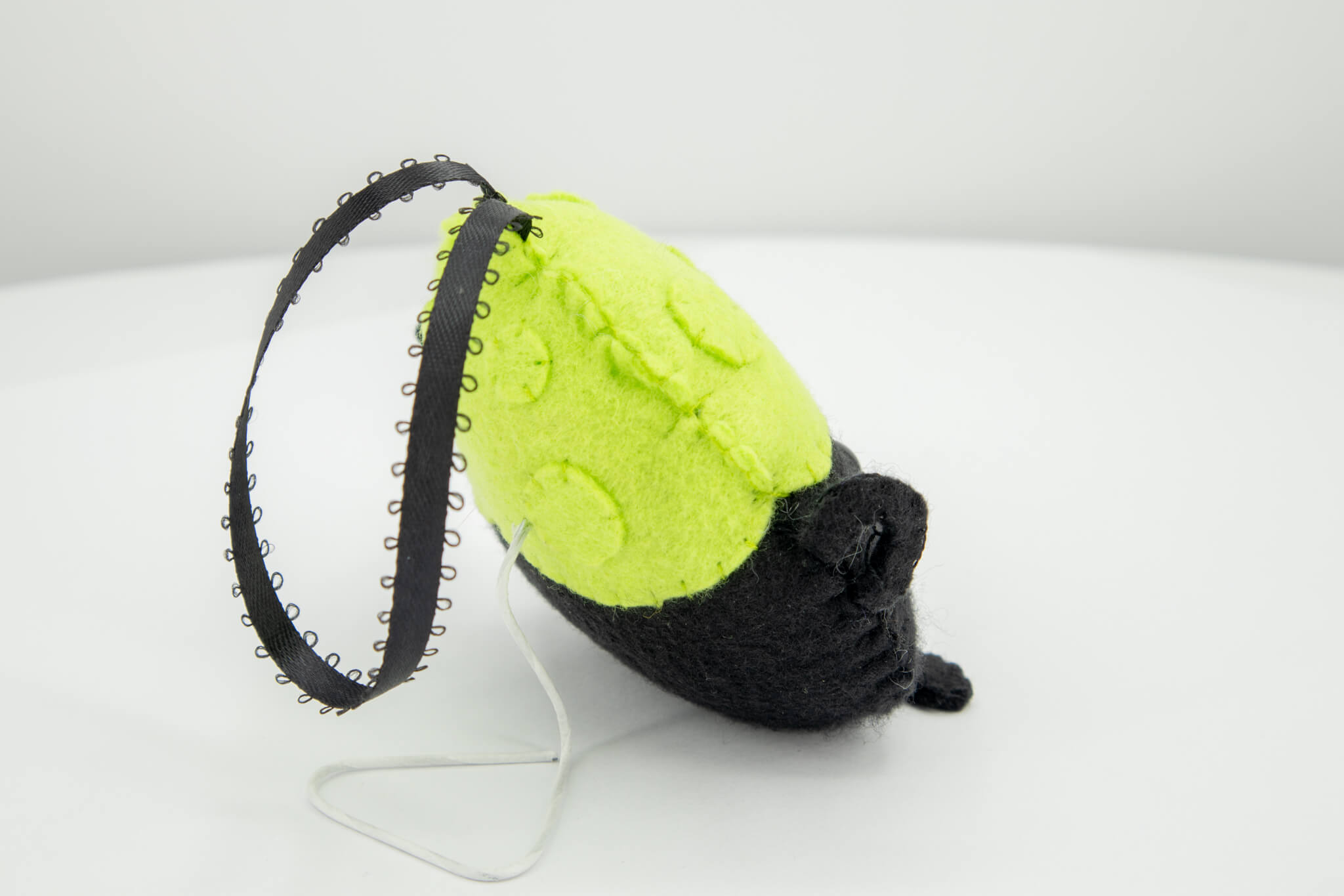 Felt Cauldron Ornament - Pearl Moon Creations
