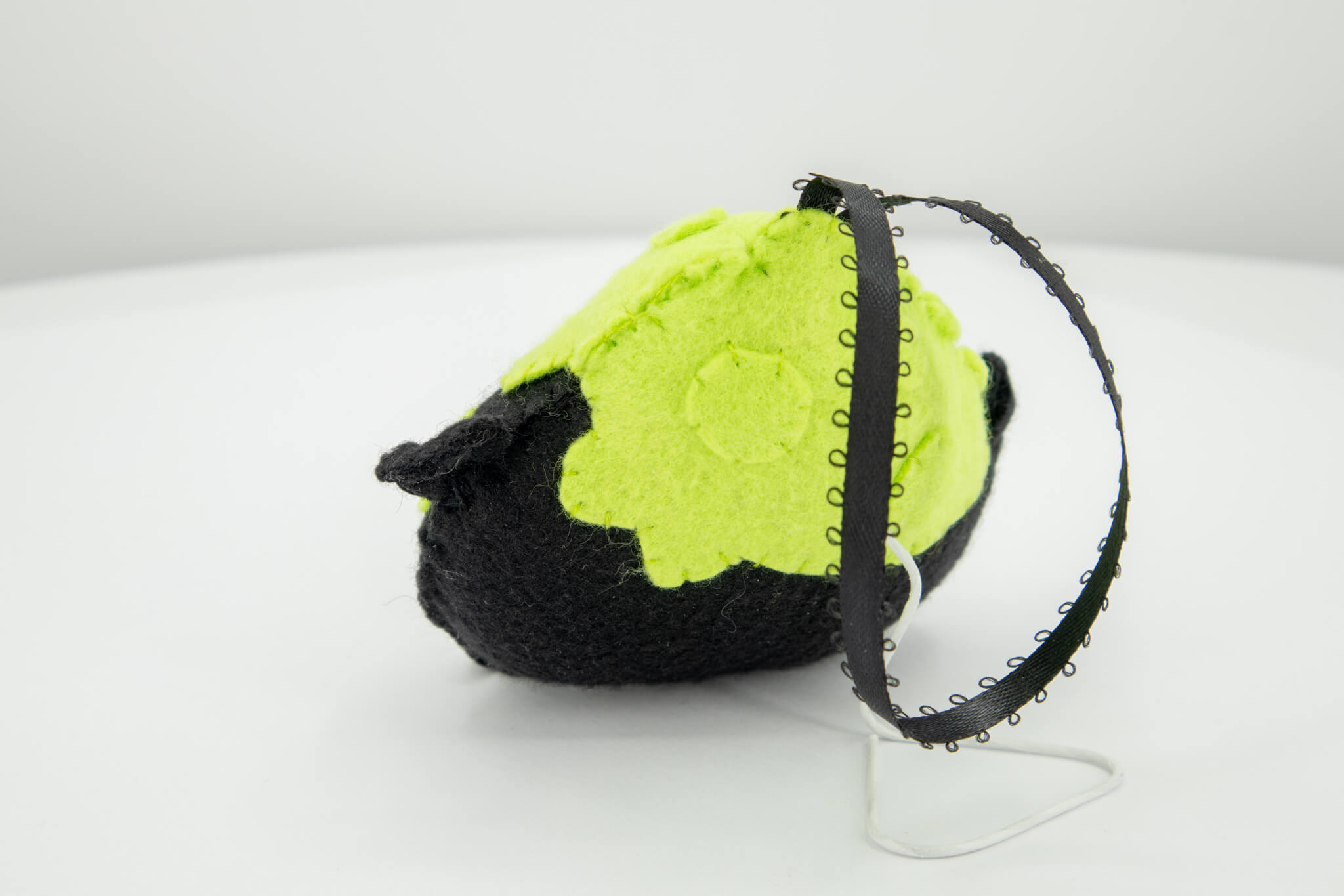 Felt Cauldron Ornament - Pearl Moon Creations