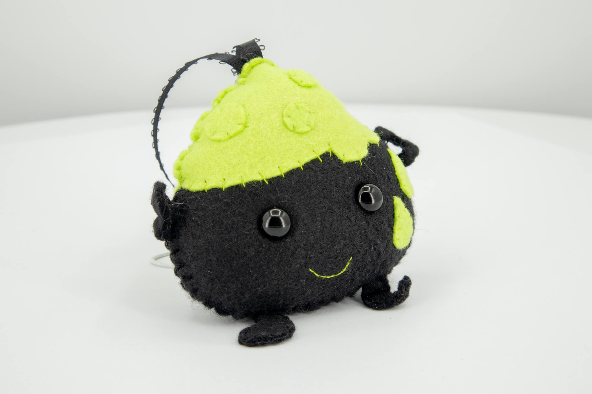 Felt Cauldron Ornament - Pearl Moon Creations