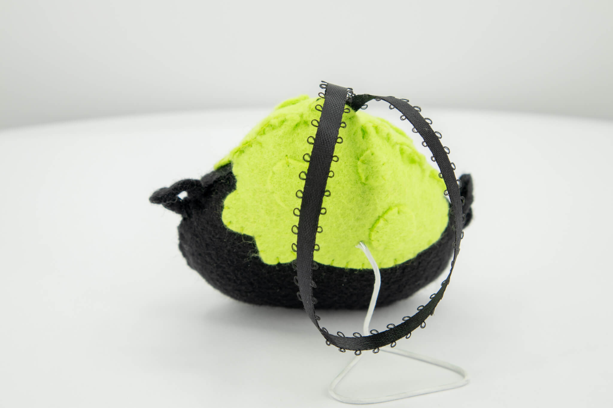 Felt Cauldron Ornament - Pearl Moon Creations
