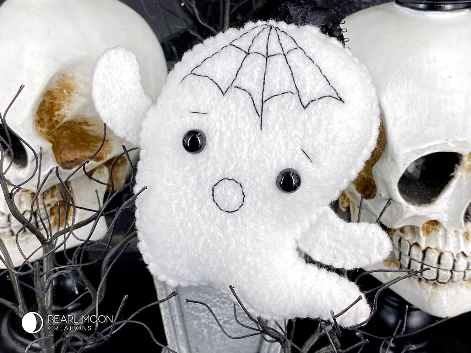 Felt Ghost Ornament - Pearl Moon Creations