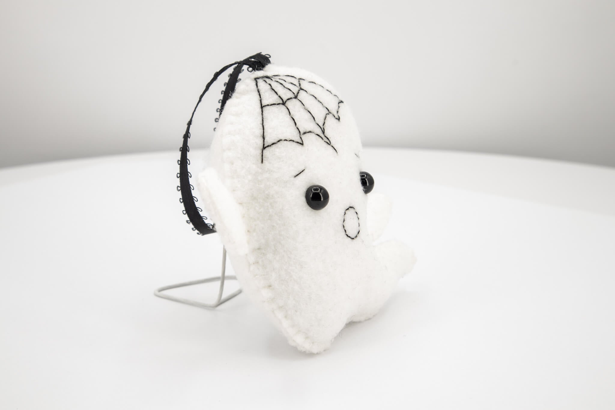 Felt Ghost Ornament - Pearl Moon Creations