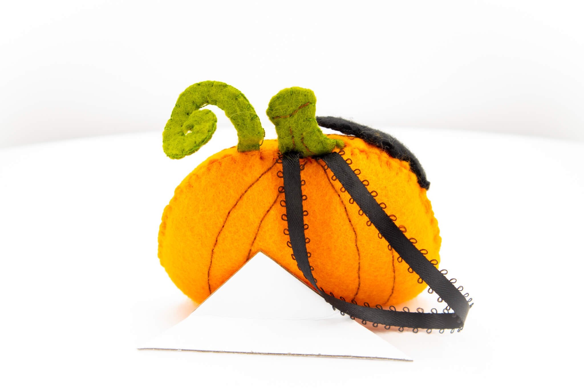 Felt Jack O Lantern Pumpkin Ornament - Pearl Moon Creations