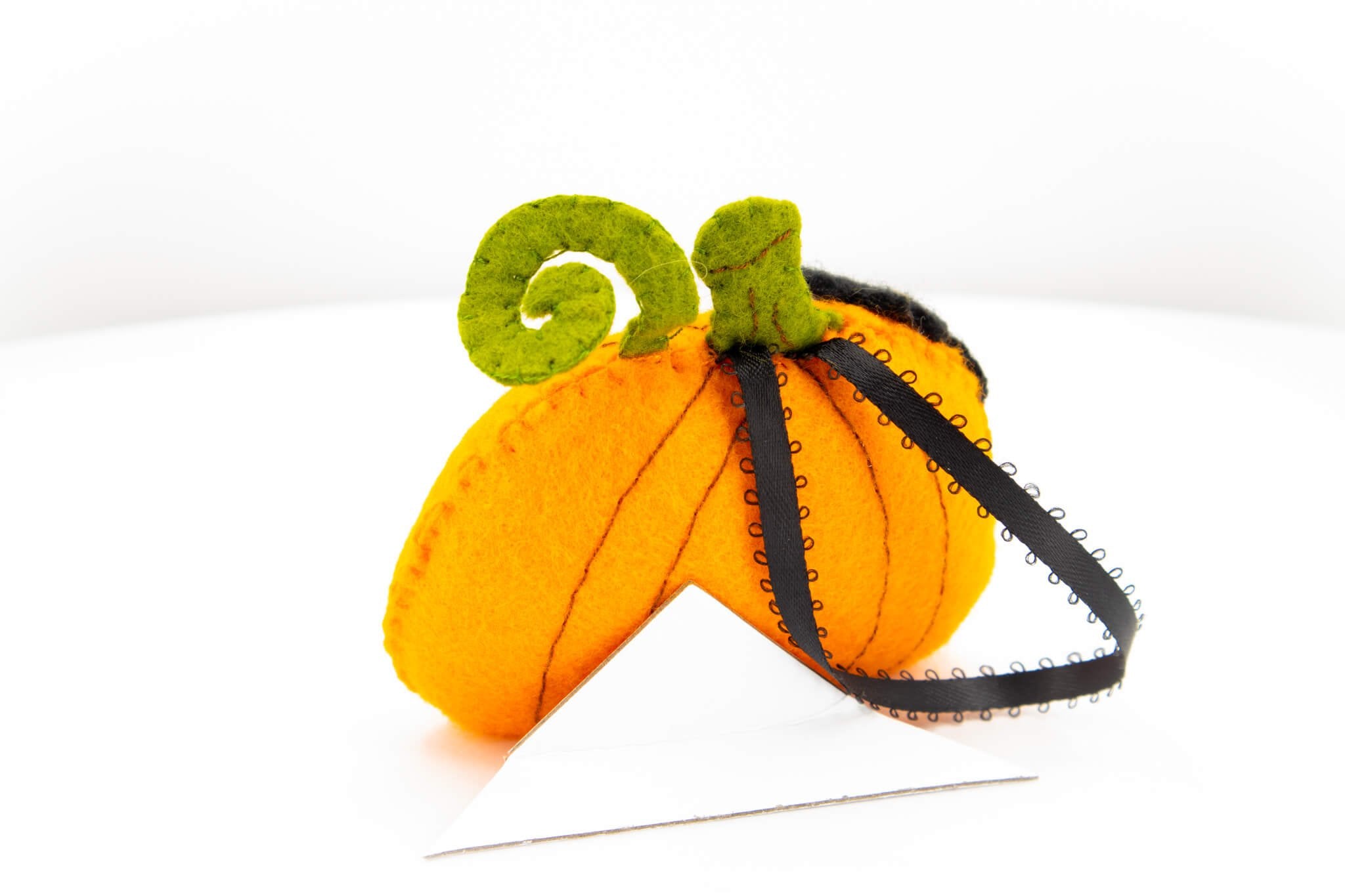 Felt Jack O Lantern Pumpkin Ornament - Pearl Moon Creations