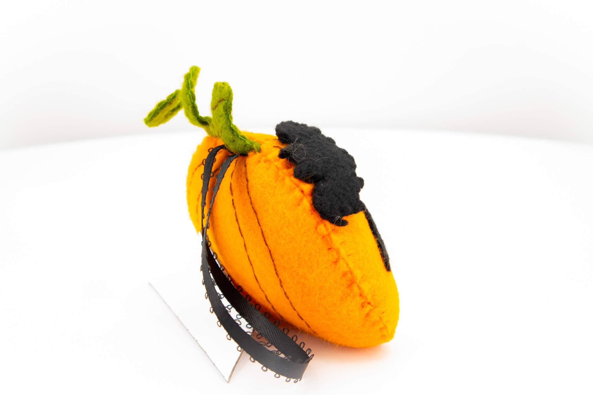 Felt Jack O Lantern Pumpkin Ornament - Pearl Moon Creations