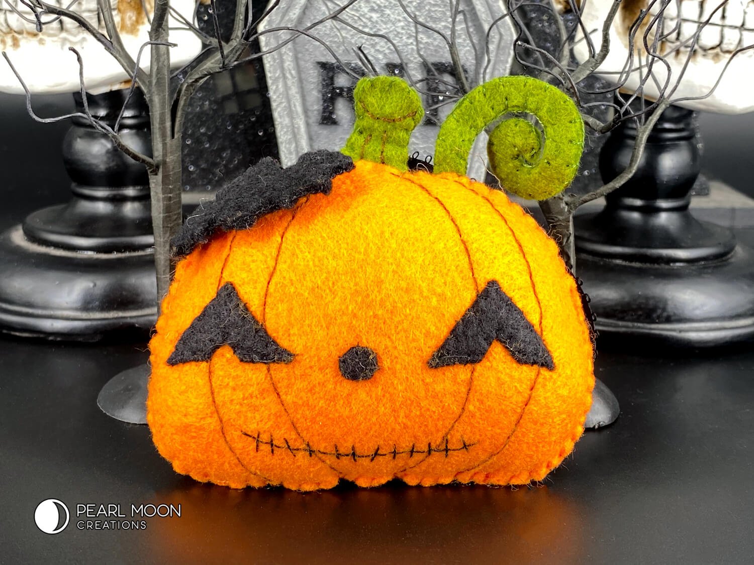 Felt Jack O Lantern Pumpkin Ornament - Pearl Moon Creations