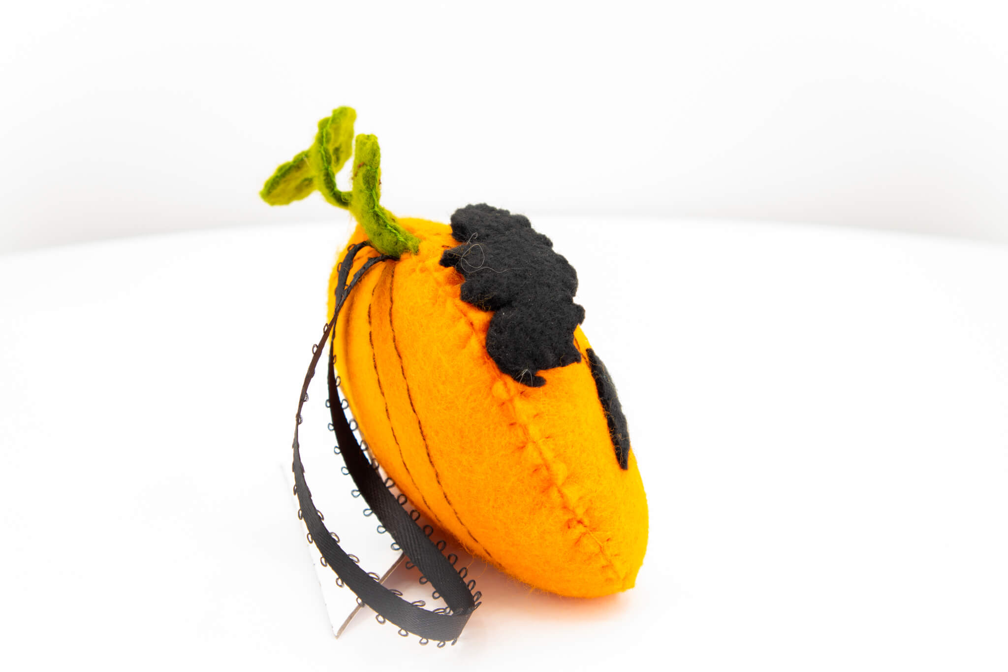 Felt Jack O Lantern Pumpkin Ornament - Pearl Moon Creations