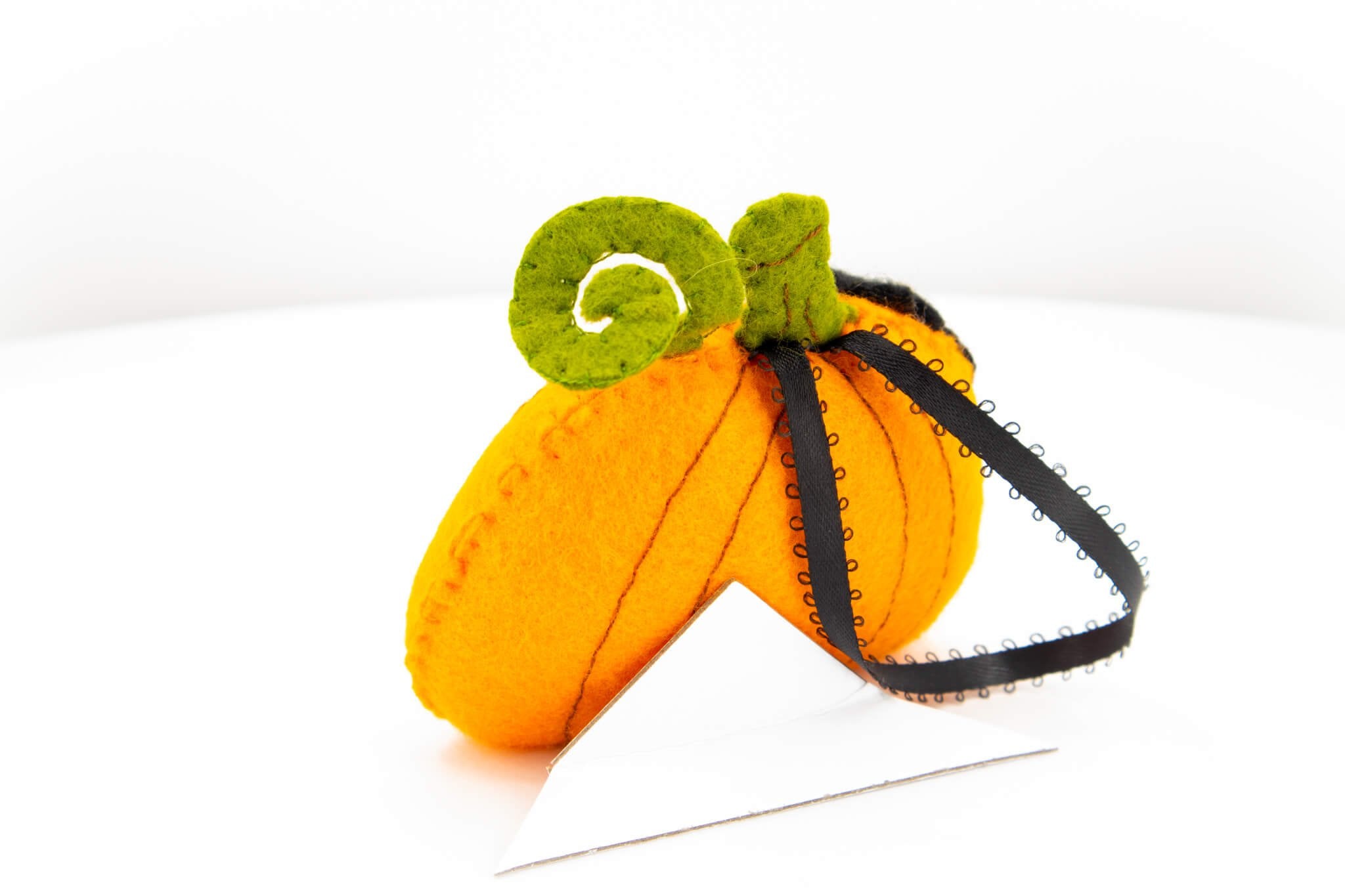 Felt Jack O Lantern Pumpkin Ornament - Pearl Moon Creations