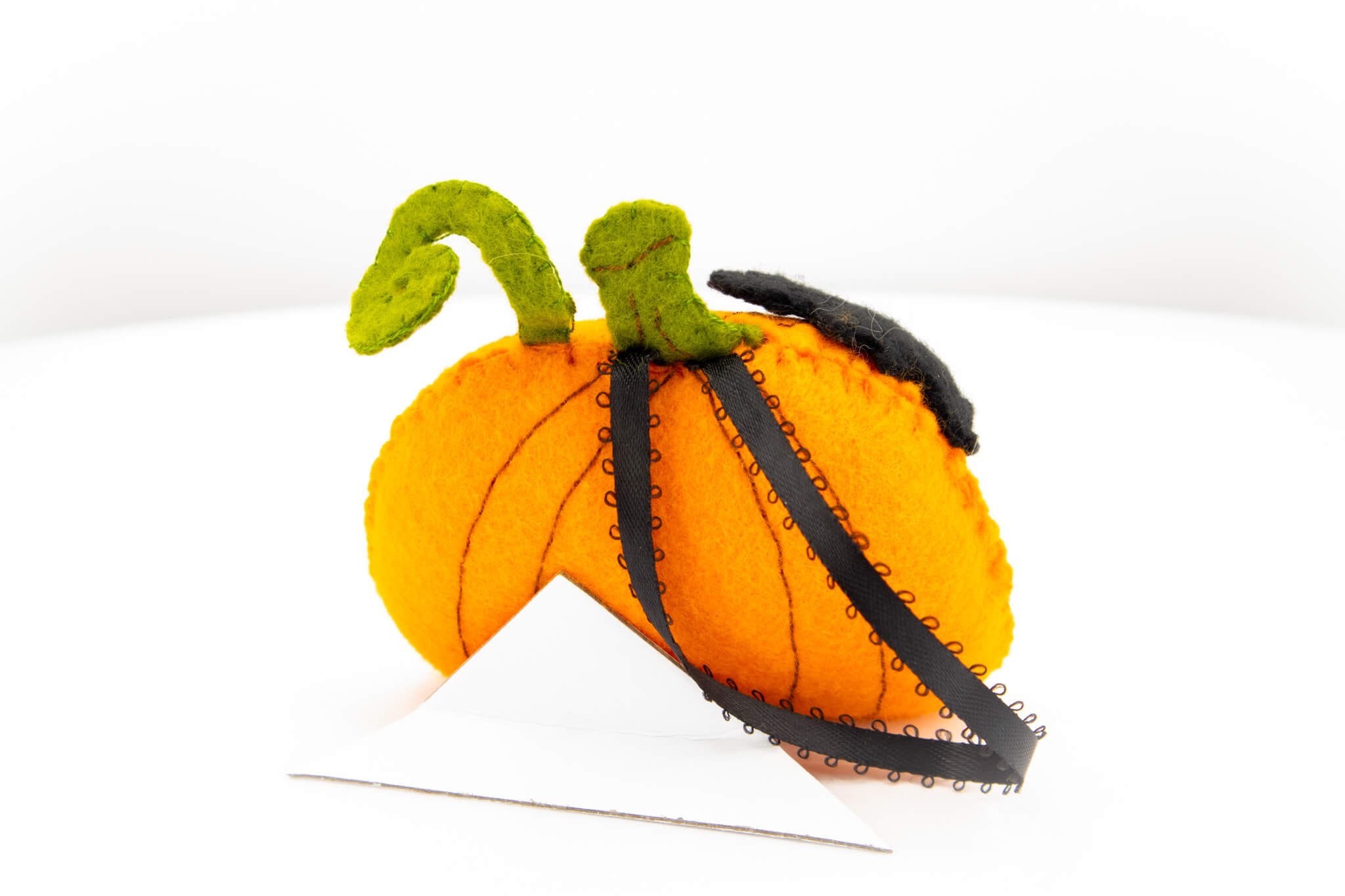 Felt Jack O Lantern Pumpkin Ornament - Pearl Moon Creations