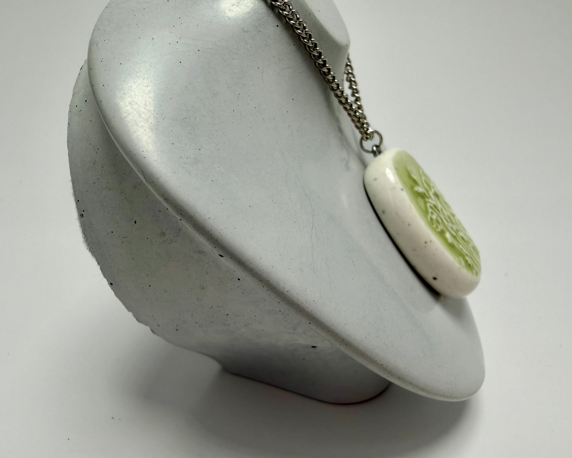 Green Wildflower Pendant Necklace - Pearl Moon Creations