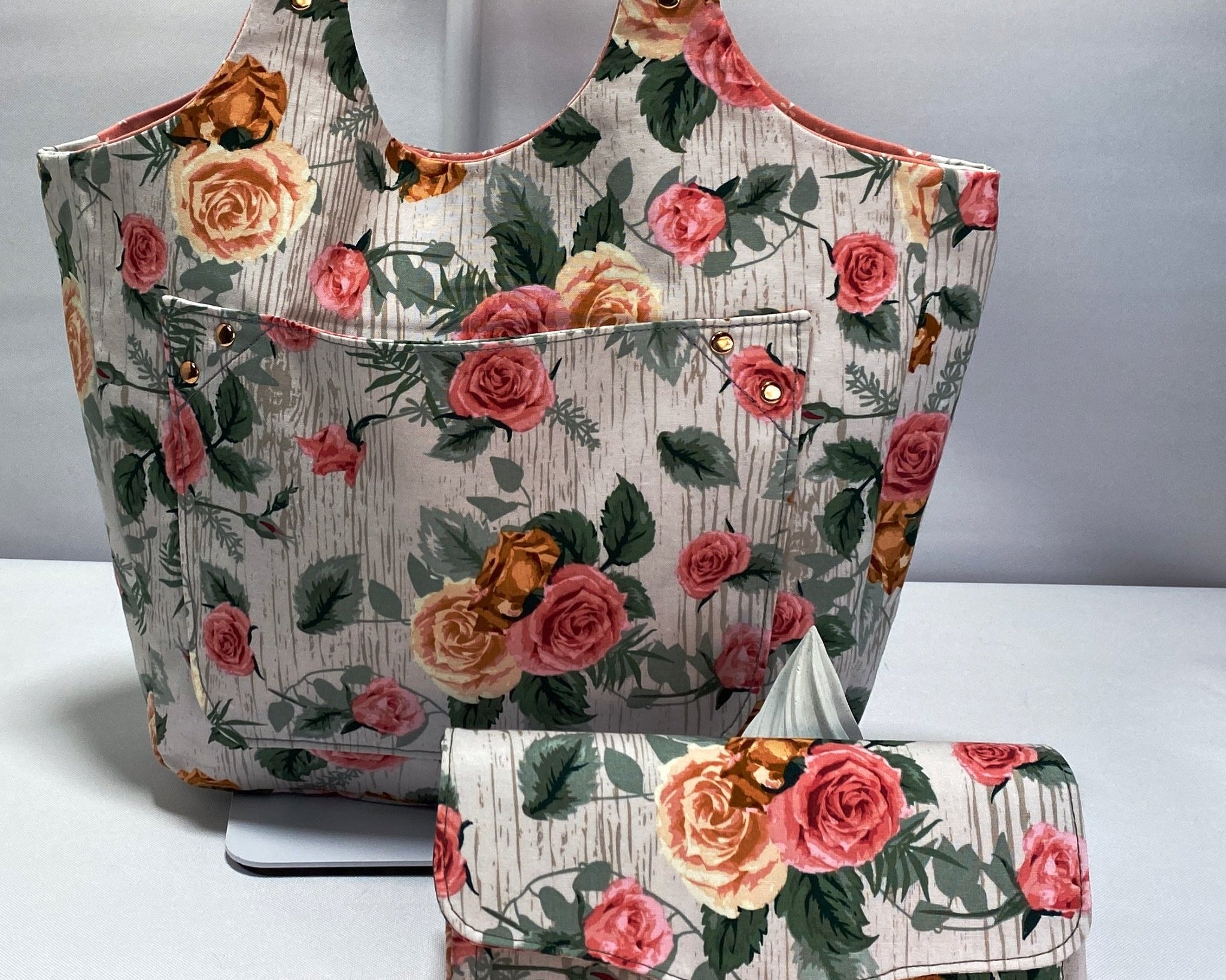 Rose Larkspur Tote - Pearl Moon Creations