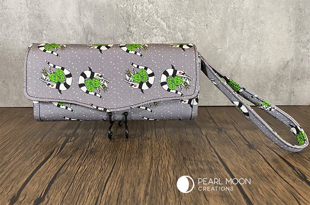 Sandworm Necessary Clutch Wallet - Pearl Moon Creations