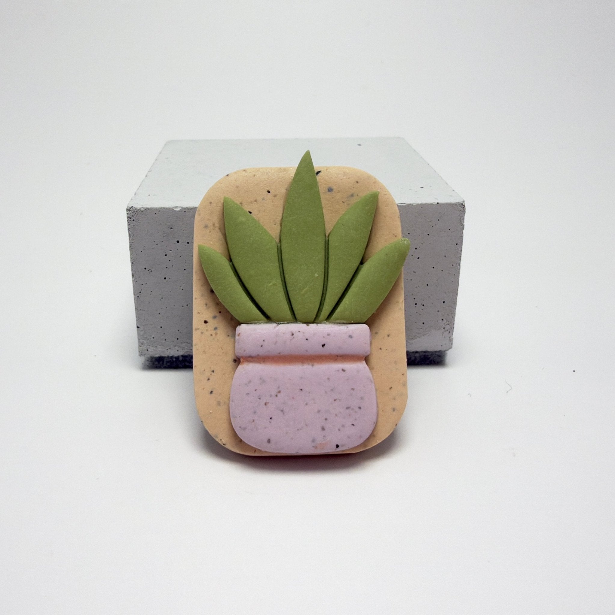Aloe Plant Magnet - Pearl Moon Creations