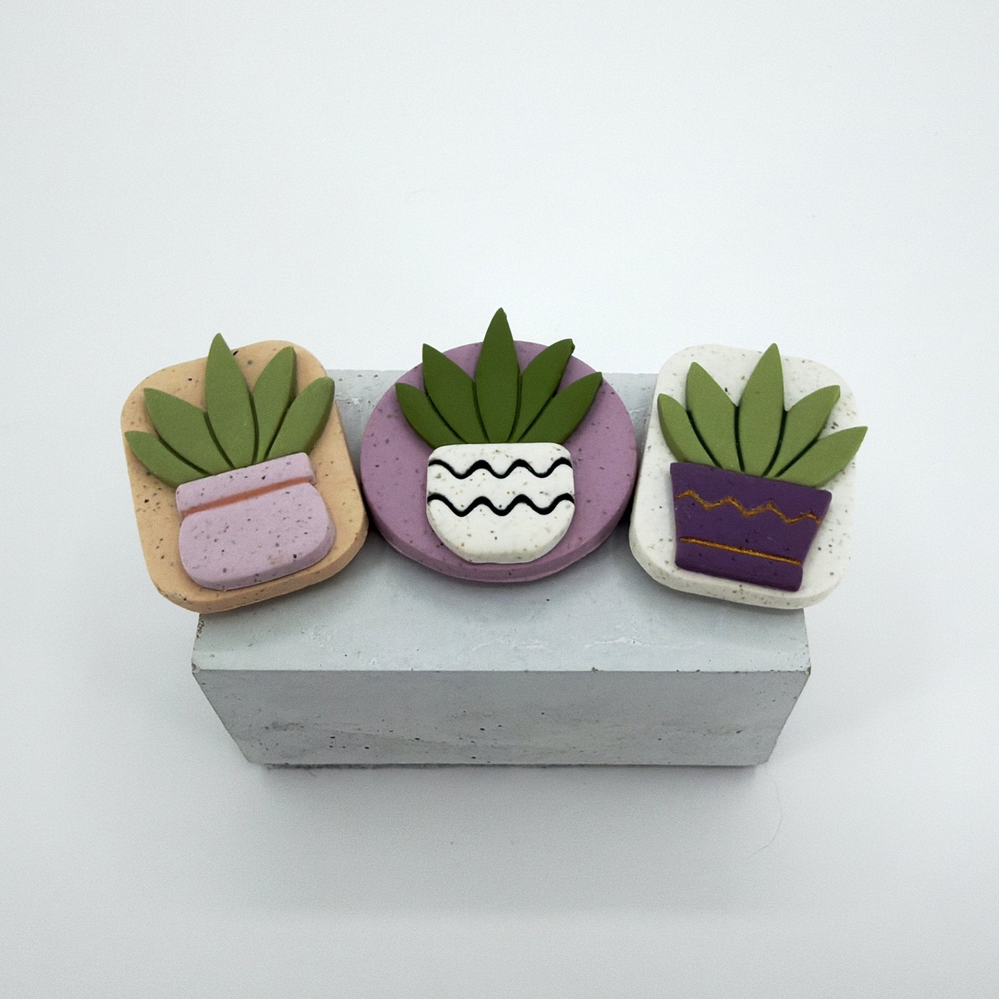 Aloe Plant Magnet - Pearl Moon Creations