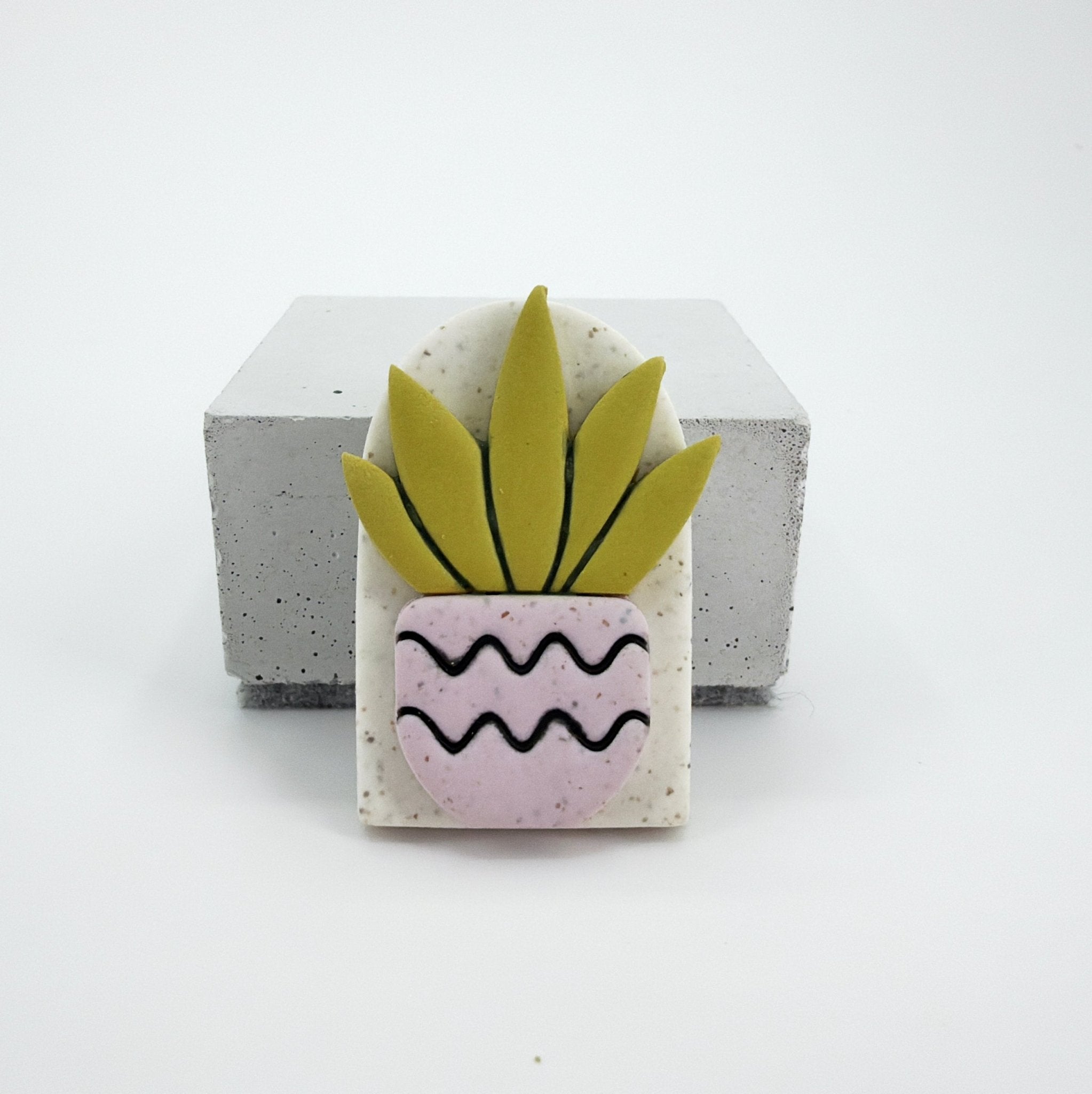Aloe Plant Magnet - Pearl Moon Creations