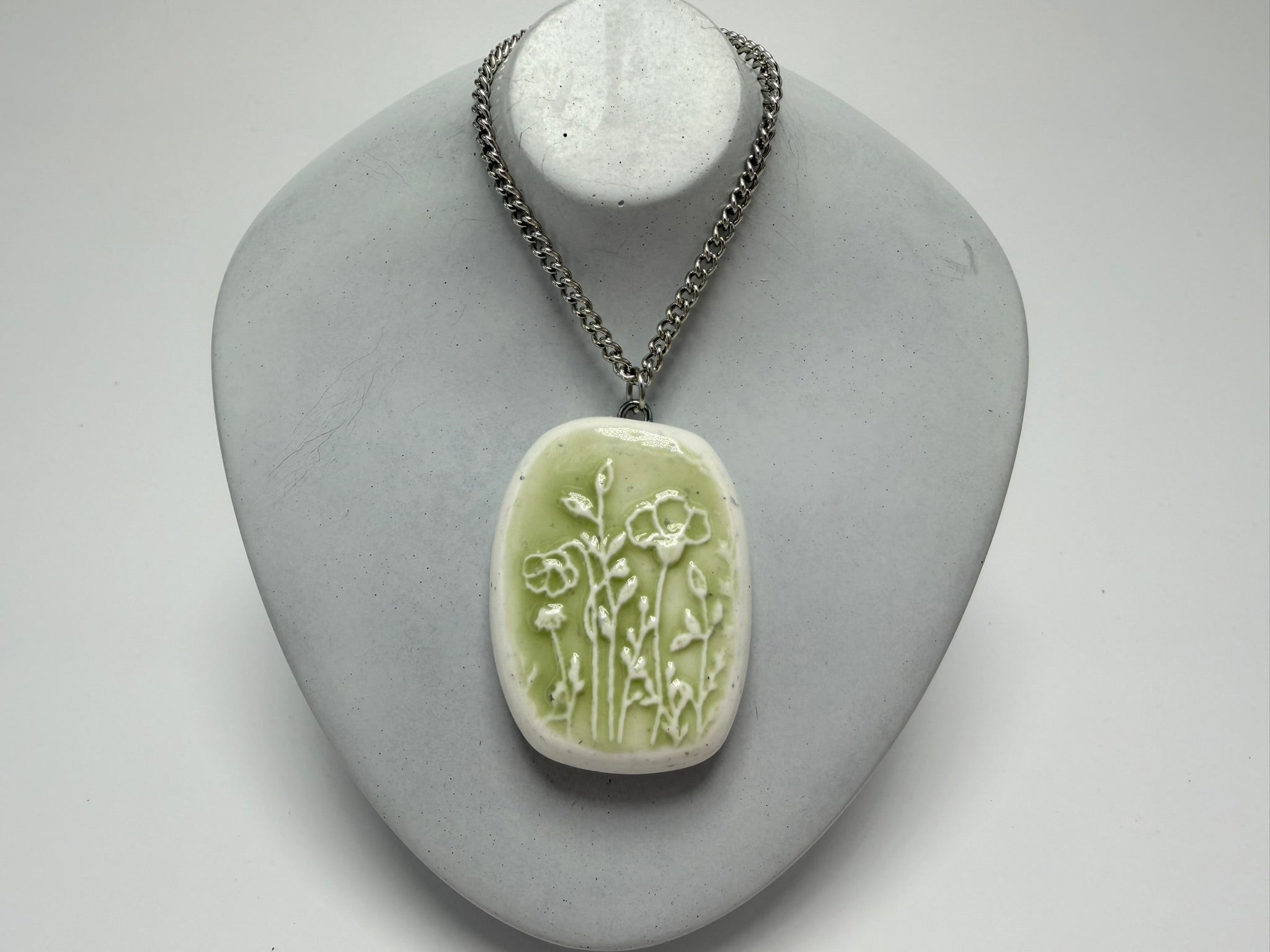 Green Wildflower Pendant Necklace - Pearl Moon Creations