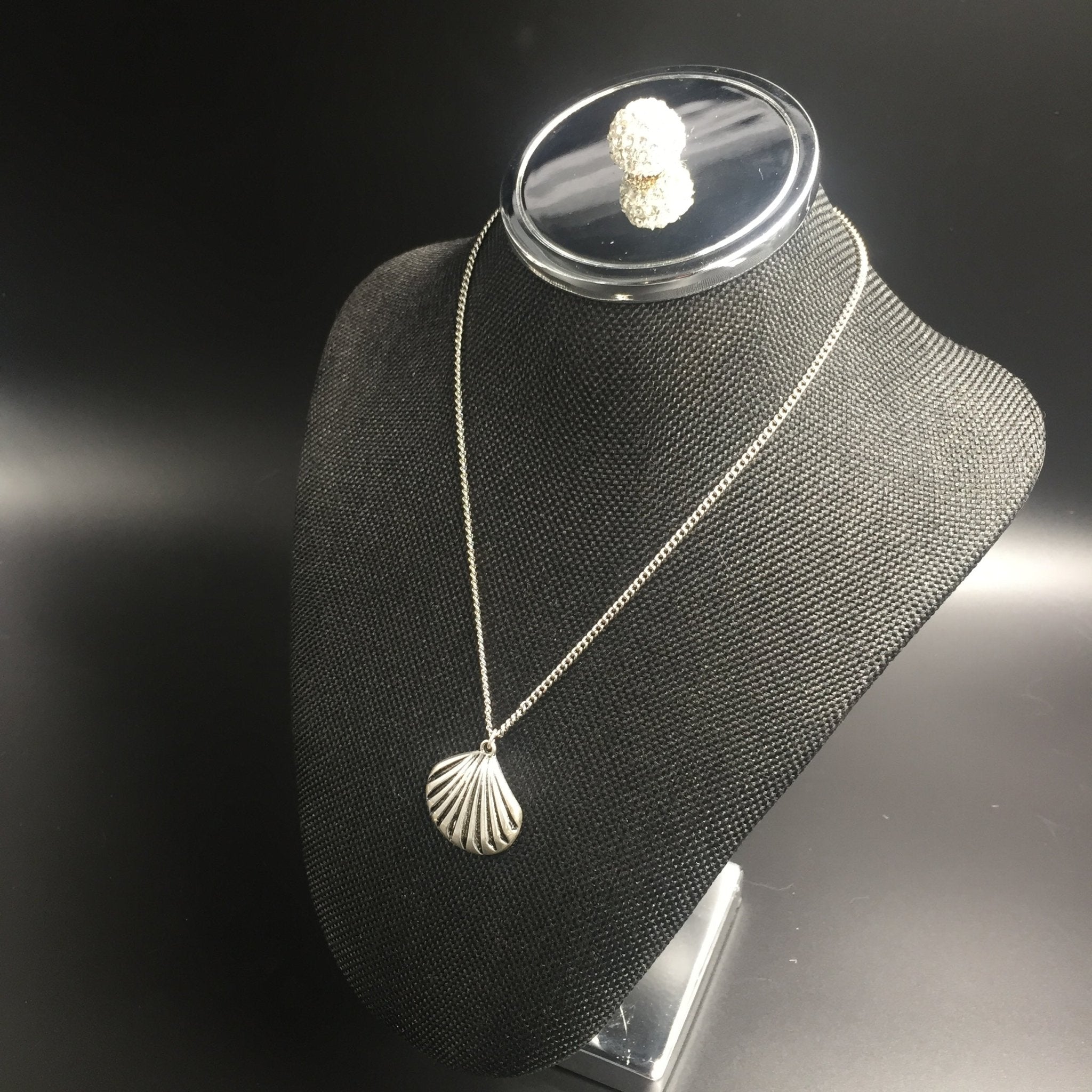 Silver Shell Pendant Necklace - Pearl Moon Creations